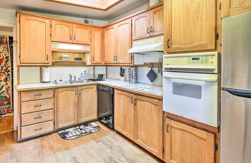 Eureka Casa | Pet-Friendly Eureka Home ~ 6 Mi to Old Town!