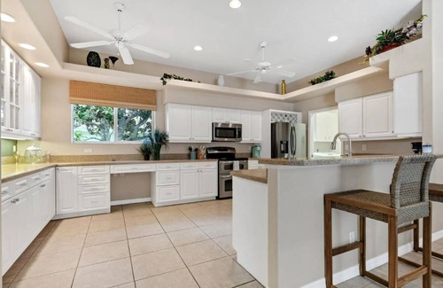 White Marsh Casa | Pet-Friendly Family Retreat w/pool & beach supplies for 8 near Gulf Beaches