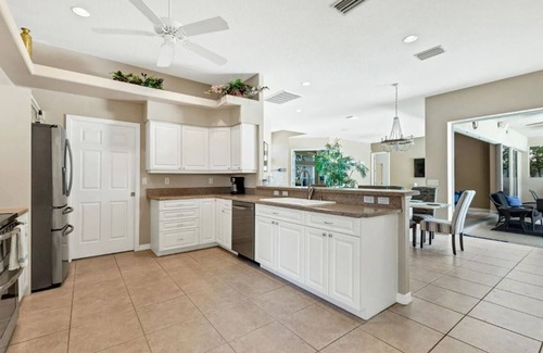 White Marsh Casa | Pet-Friendly Family Retreat w/pool & beach supplies for 8 near Gulf Beaches