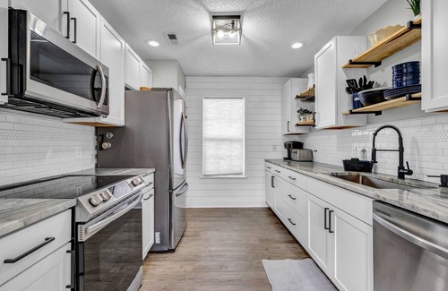 Myrtle Beach Casa | Pet Friendly Fenced Backyard Game Room Patio Firepit Trailer Motorcycle Parking