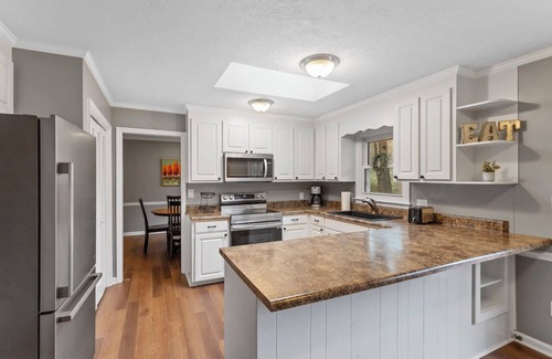 Cary Casa | Pet Friendly Fenced In 4 BDRM 3 BA DT Cary Home