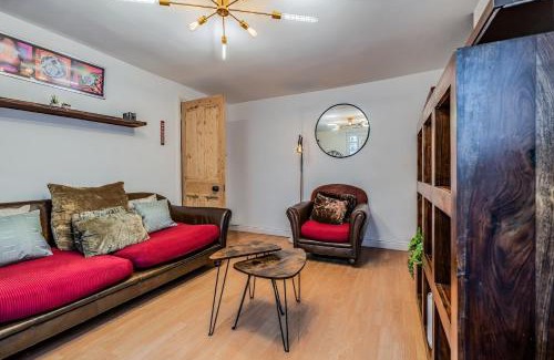 Saint Paul's Apartamento | Pet-friendly flat w/garden patio & smart tv