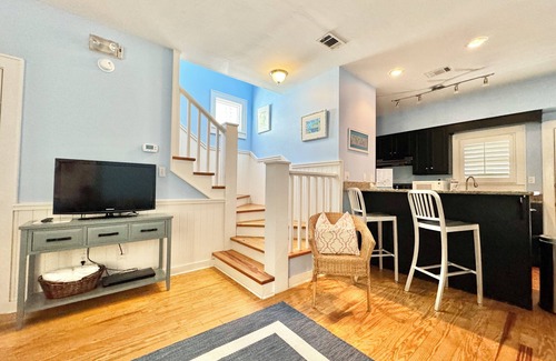 Seaside Casa | Moonlight Hug: 1 BR, 1 BA Cottage en Santa Rosa Beach, capacidad para 4