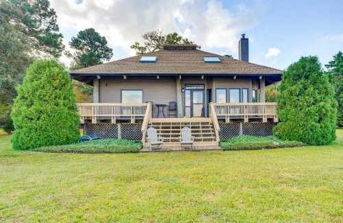 Deltaville Casa | Pet-Friendly Gem with Private Dock in Deltaville!