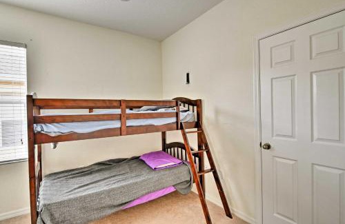 Sebring Casa | Pet-Friendly Gem with Yard and Pool Access in Sebring