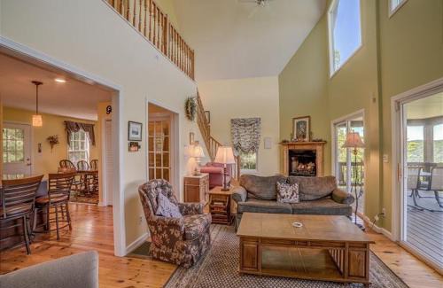 Saluda Casa | Pet-Friendly Getaway With Spectacular Mountain View