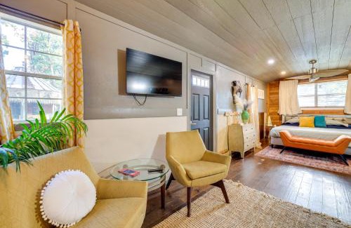Grove Apartamento | Pet-Friendly Grand Lake Studio with Outdoor Space