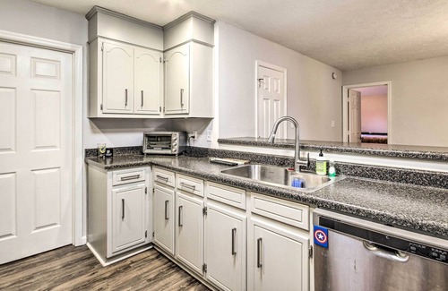 Grovetown Casa | Pet-Friendly Grovetown Home w/ Screened Porch