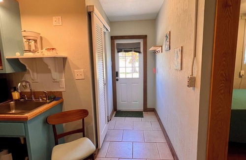 Melbourne Apartamento | Pet Friendly Guesthouse Near the Beach/Downtown