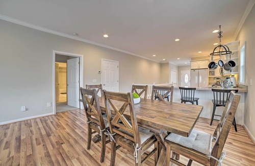 Harbor Springs Cabaña | Pet-friendly Harbor Springs Home: Hot Tub + Pool!