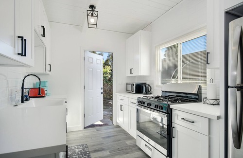 Lincoln Acres Apartamento | Pet-Friendly Haven Scenic Views Near Downtown SD