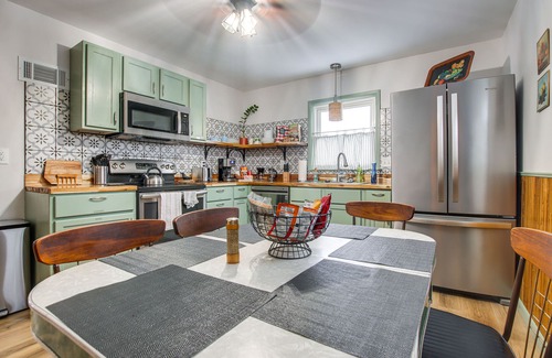 Hiawatha Casa | Pet-Friendly Hiawatha Retreat w/ Private Yard!