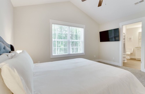 St. Stephens Casa | Pet-Friendly Hickory Vacation Rental 8 Mi to Lake!