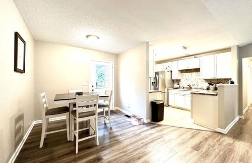 Troutman Casa | Pet Friendly Home 2 minutes from Lake Norman State Park 3BR/2BA