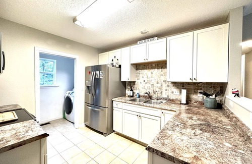 Troutman Casa | Pet Friendly Home 2 minutes from Lake Norman State Park 3BR/2BA