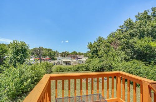 Airport Township Casa | Pet-Friendly Home - 3 Mi to St Louis Airport