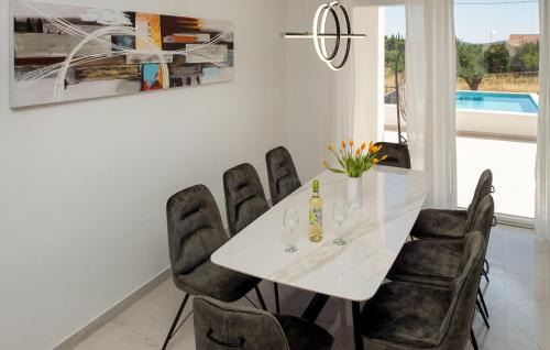 Sibenik Casa | Pet Friendly Home In Sibenik