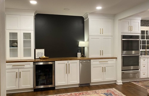 Tuscaloosa Casa | Pet Friendly Home Minutes from UA with Large Fenced Backyard and Movie Theatre