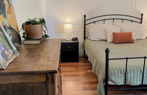 Manhattan Casa | Pet Friendly Home Near Stadium w/ Fenced Backyard