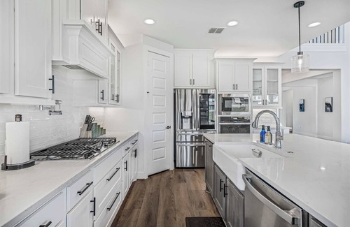 Austin Casa | Stunning Dog-Friendly Home in Austin