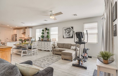 Red Rock Casa | Pet-Friendly Home w/ Fenced Yard in Red Rock!