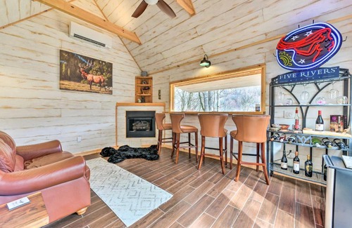 Maggie Valley Casa | Pet-Friendly Home with Deck and Mountain Views!