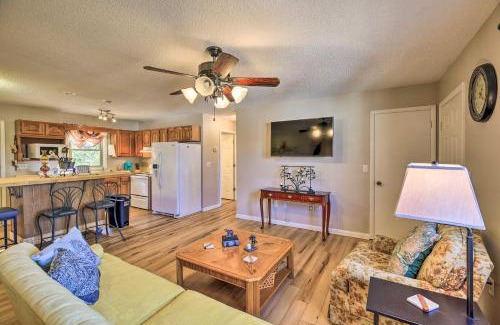 Meadowview Casa | Pet-Friendly Home with Grill and Farm in Meadowview!