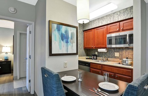 Lexington Hotel | Pet-Friendly Hotel Unit w/ Seasonal Pool, BBQ & Free Parking