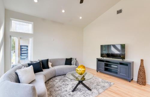 Northside Casa | Pet-Friendly Houston Home about 3 Mi to Downtown!