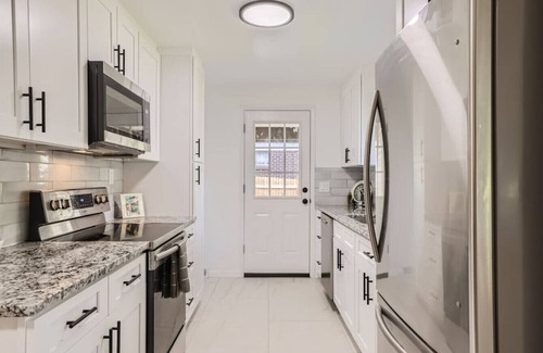 Lakewood Casa | Pet Friendly I 3bd I Red Rocks I Belmar I Denver