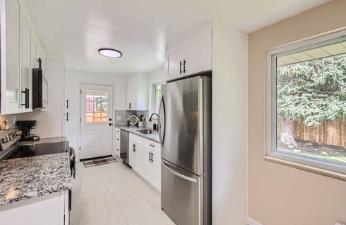 Lakewood Casa | Pet Friendly I 3bd I Red Rocks I Belmar I Denver