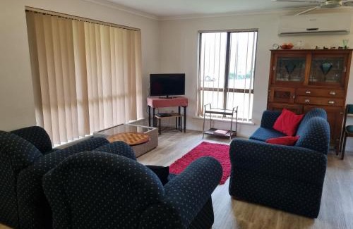 Port Elliot Casa | Pet Friendly in Port Elliot