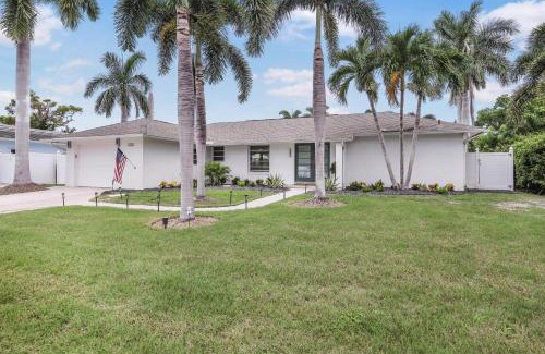 Marco Island Casa | Pet-friendly inland home with resort style yard/pool