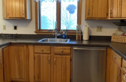 Penn Yan Casa | Pet Friendly Keuka Playhouse w/Lake Views-, Inground Pool, Hot tub, Movie Room