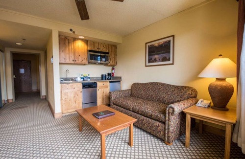 Crested Butte Apartamento | Pet-Friendly King Suite | Spa and Near Slopes