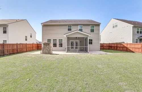 Ladson Casa | Pet-Friendly Ladson Home 23 Mi to Charleston!