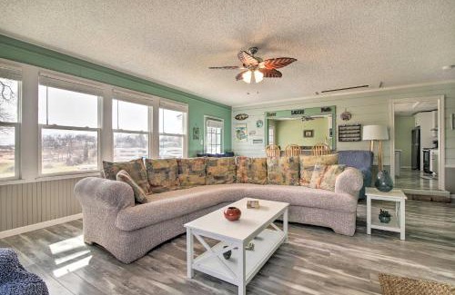 Tow Casa | Pet-Friendly Lake Buchanan Retreat with Fire Pit!