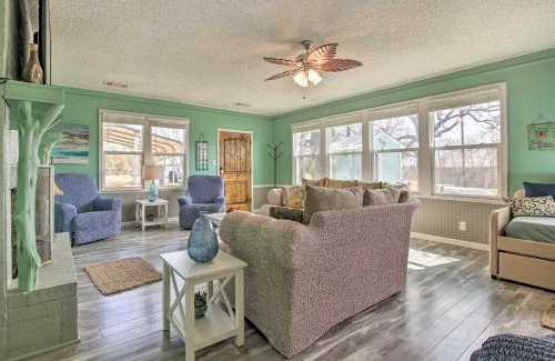 Tow Casa | Pet-Friendly Lake Buchanan Retreat with Fire Pit!