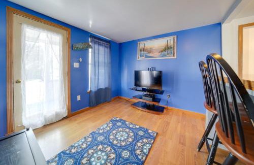 Geneva-on-the-Lake Casa | Pet-Friendly Lake Erie Cottage - Walk to the Water