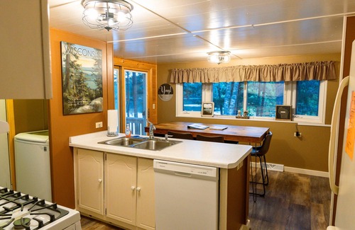 Minocqua Casa | Pet Friendly, Lake Fun! Dragonfly Trail Retreat