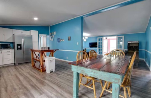 Crane Hill Casa | Pet Friendly! Lakefront-4 bed, 2 bath house on Smith Lake- Crooked Creek Retreat