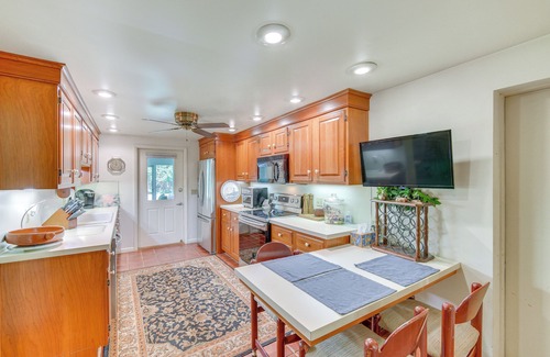 Palmyra Casa | Pet-Friendly Lebanon Vacation Rental on 6 Acres!