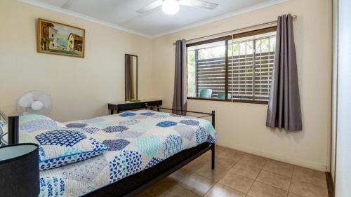 Bongaree Casa | Pet friendly lowset home with room for a boat, Wattle Ave, Bongaree