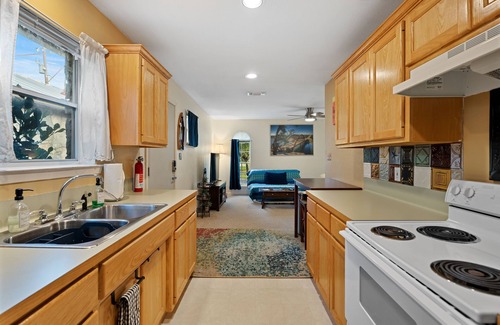 Marble Falls Casa | Mustang Retreat