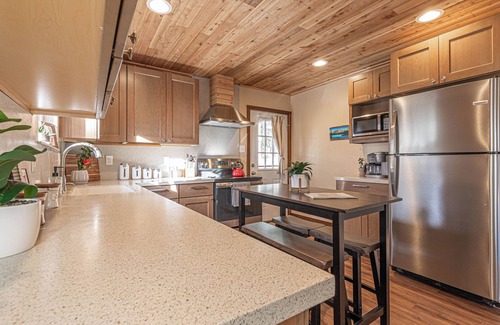 Florissant Casa | Pet-Friendly Mountain Cabin Near Hiking & Fishing