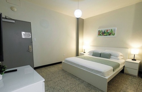 Miramar Apartamento | Pet Friendly | Near Old San Juan | Free Parking | AC