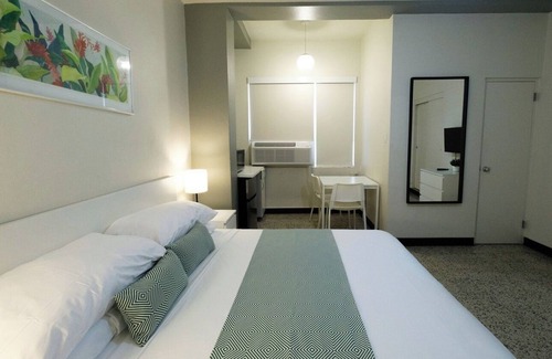 Miramar Apartamento | Pet Friendly | Near The Beach | Free Parking | Air Conditioner