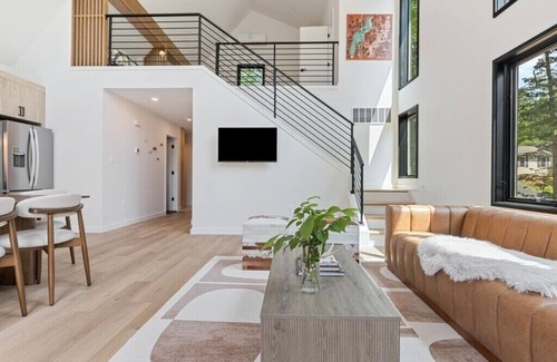 Mount Jackson Cabina | Pet-friendly New Build Luxe Cabin in Basye