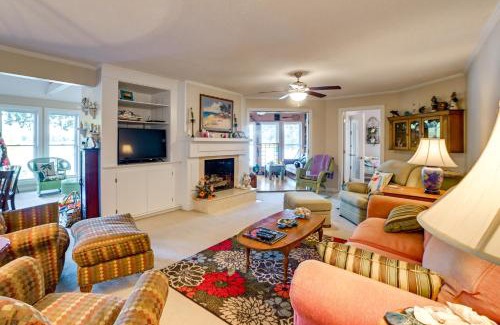 New Concord Casa | Pet-Friendly New Concord Vacation Rental on Lake!