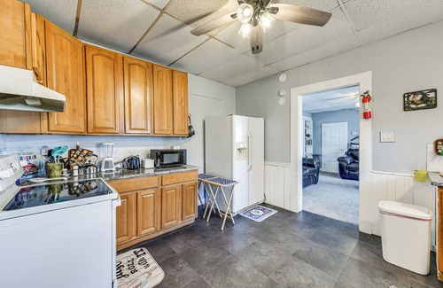 Concord Cabaña | Pet-friendly North Carolina Abode - Deck & Hot Tub